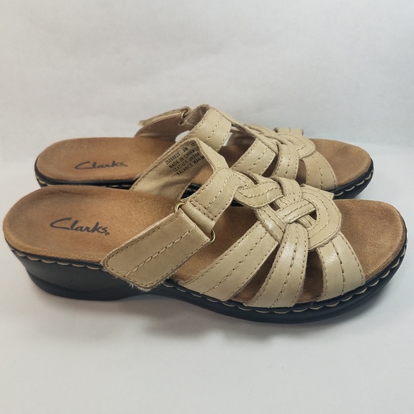 clarks women's lexi dill wedge sandal